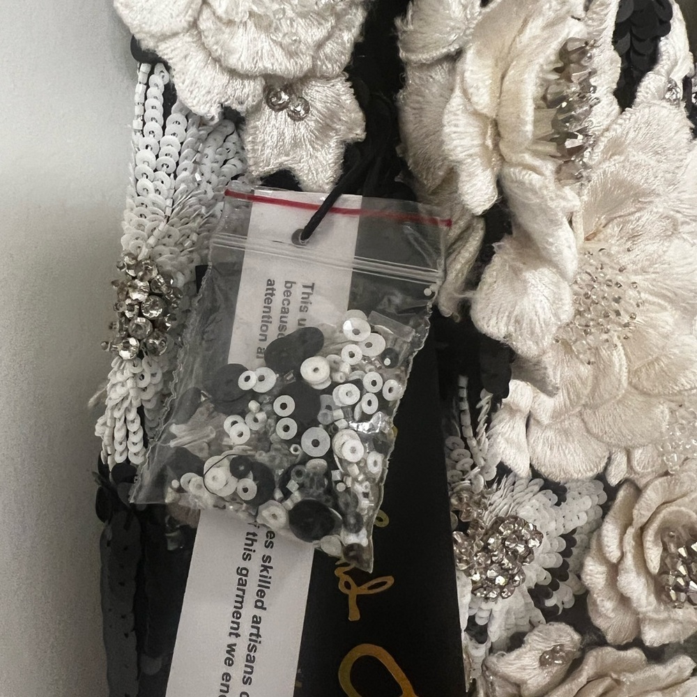 Alice+Olivia FRANCIE Asymmetric Floral Appliques Sequin Embellished Fitted Dress - Picture 11 of 17